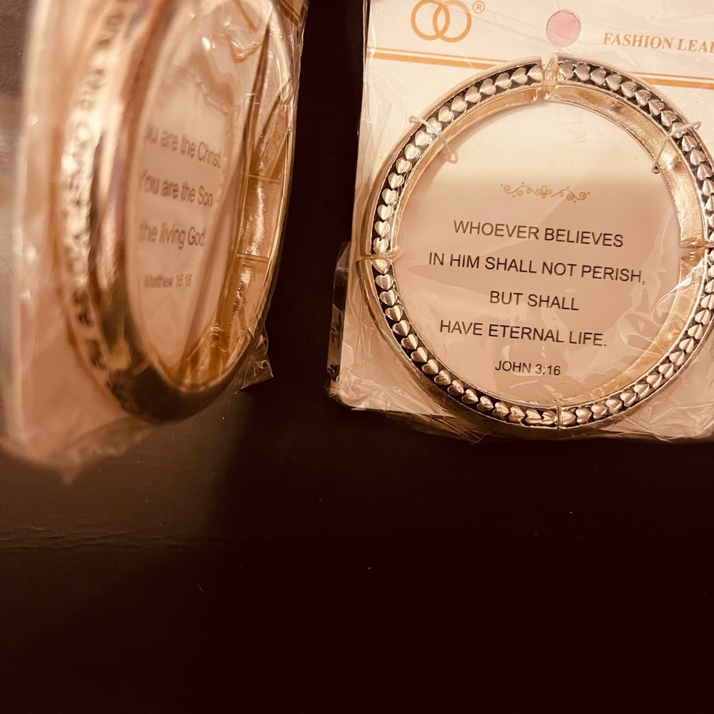 Sell 2 beautiful bracelets